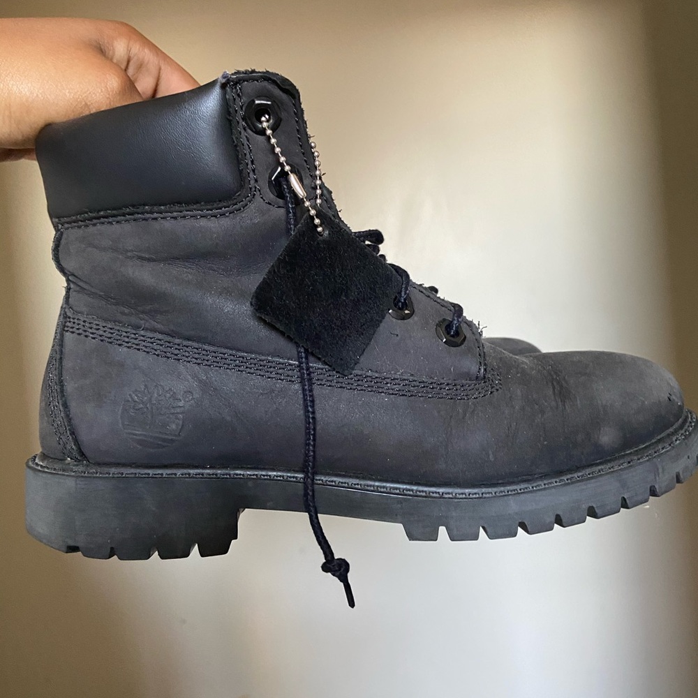 Black Tims